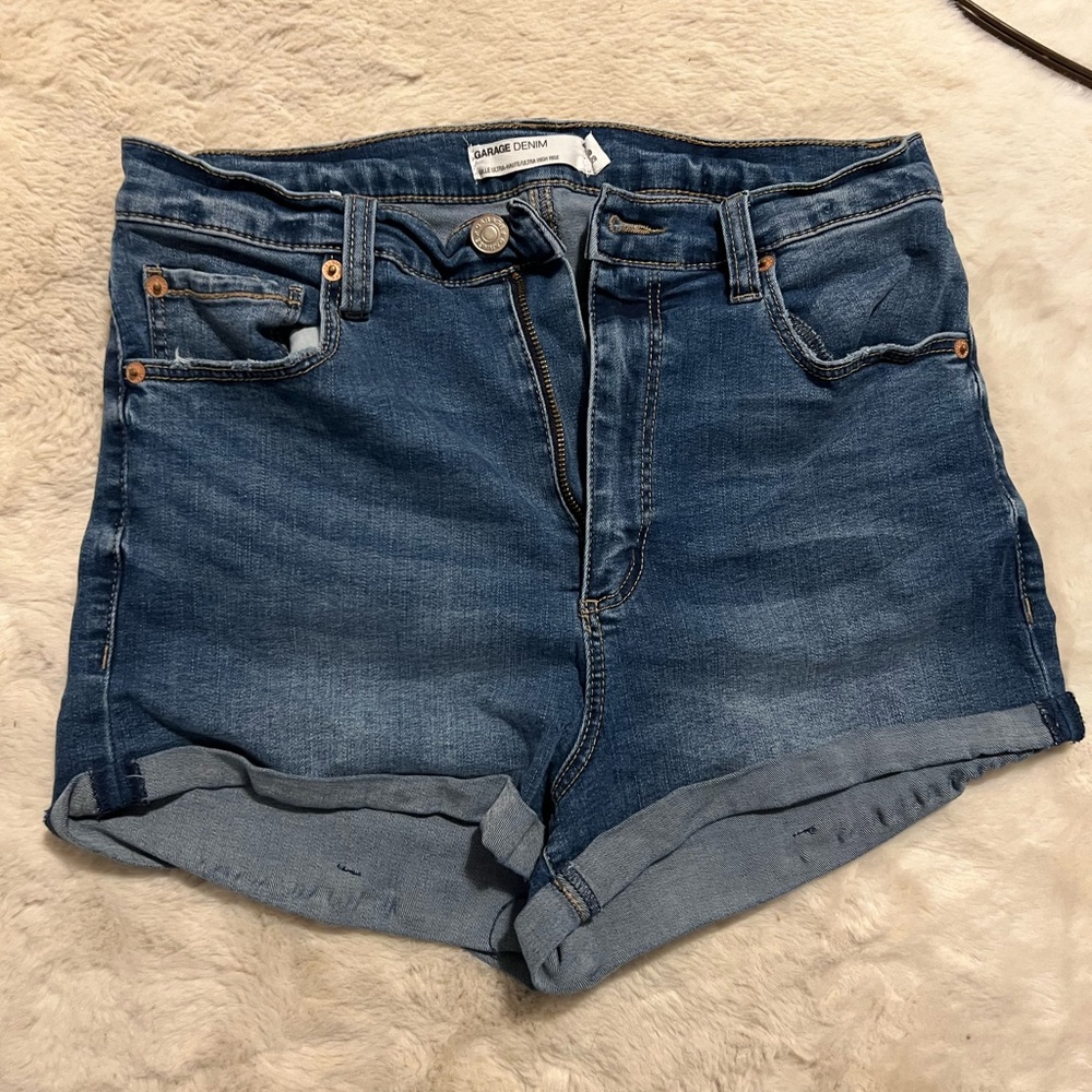 Garage shorts